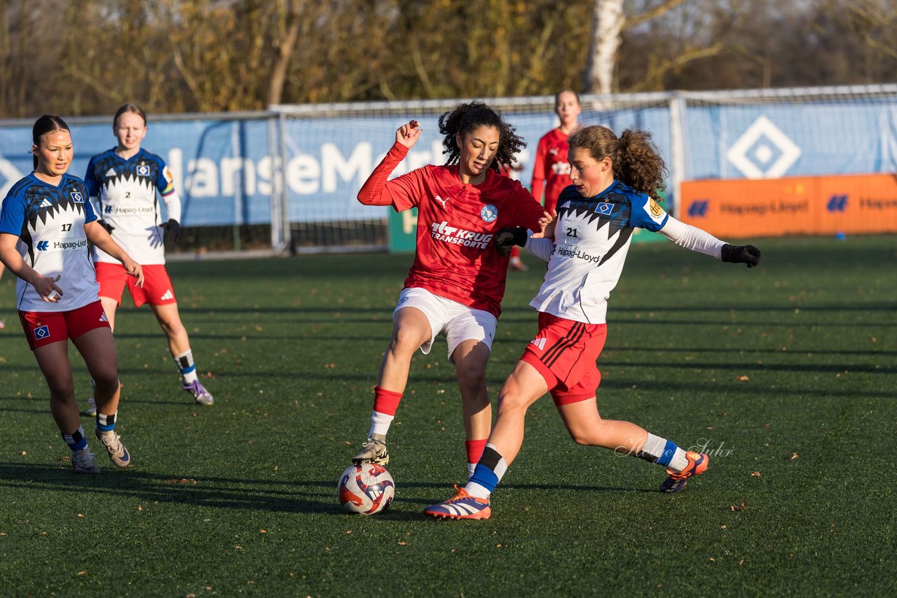 Bild 170 - wBJ Hamburger SV - Holstein Kiel : Ergebnis: 8:0